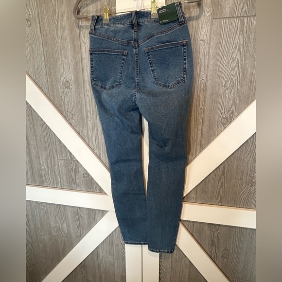 WJ1. NWT Wild Fable Highest Rise Curvy Skinny Jeans Sz 4/27, R10, ins 27 - Picture 2 of 3